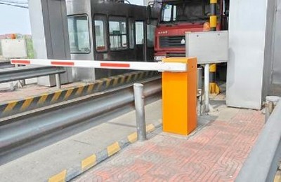 濟南收費站擋車桿 交通設施中的重要一環